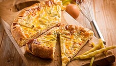 Torta salata con fagiolini, una quiche rustica e salutare