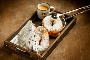Graffe napoletane, un dolce fritto per il Carnevale Graffe napoletane, un dolce fritto per il Carnevale