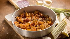 Cardi in padella, una ricetta facile e dal sapore autentico Cardi in padella, una ricetta facile e dal sapore autentico