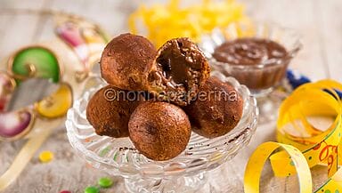 Castagnole ripiene di cioccolato