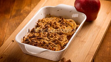 Crumble alle mele e farina di patate