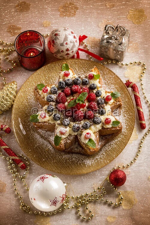 Pandoro a stella farcito