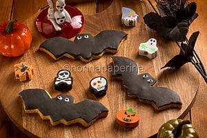 Biscotti pipistrello per Halloween, dei dolcetti da paura! Biscotti pipistrello per Halloween, dei dolcetti da paura!