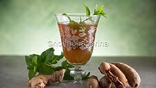 Una bevanda al tamarindo per rinfrescarsi con gusto Una bevanda al tamarindo per rinfrescarsi con gusto