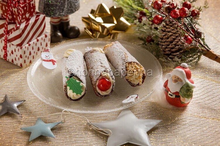 Cannoli di pandoro