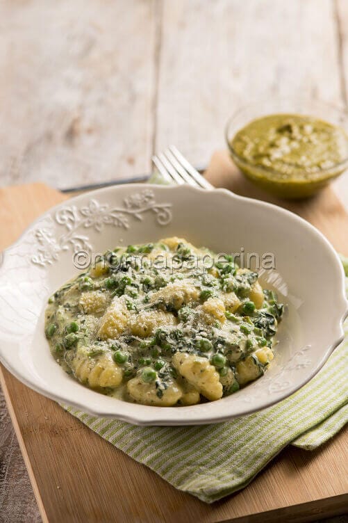 Gnocchi con spinaci Gnocchi con spinaci