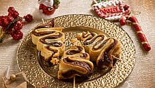Alberelli di sfoglia con Nutella, il dolce ottimo per Natale Alberelli di sfoglia con Nutella, il dolce ottimo per Natale