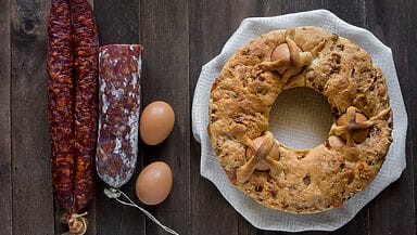 Casatiello napoletano