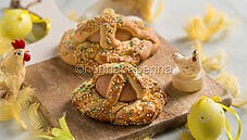 Cuddura cu l’ova, dalla Calabria un dolce di Pasqua unico Cuddura cu l’ova, dalla Calabria un dolce di Pasqua unico