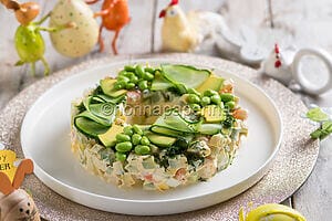 Ghirlanda salata con gamberi: un contorno unico per Pasqua