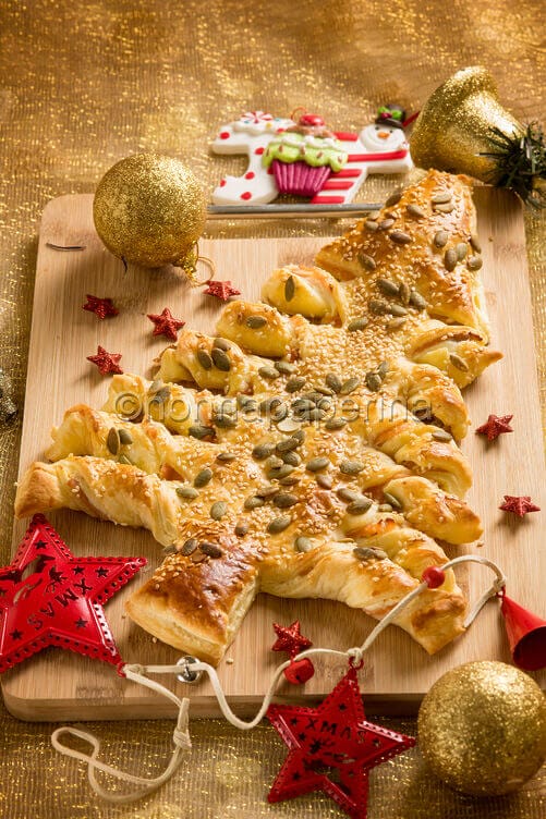 albero natale pasta sfoglia Albero di Natale di pasta sfoglia