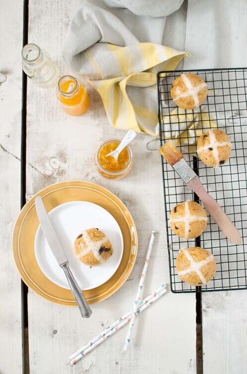 Hot cross buns