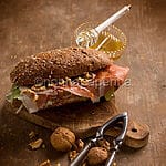 Sandwich with Ham and Honey: A Gourmet Second Course