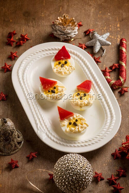 Uova sode di Babbo Natale Uova sode di Babbo Natale