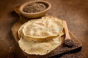 Annam Jeera Papad, il pane indiano che sa di cumino Annam Jeera Papad, il pane indiano che sa di cumino
