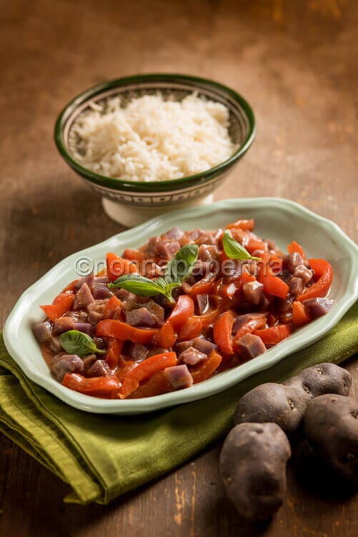 Curry di patate viola thai