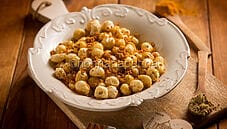 Makhane al Parmigiano, un’idea fusion per uno snack unico Makhane al Parmigiano, un’idea fusion per uno snack unico