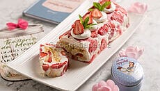 Rotolo con panna e fragole