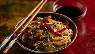 Shirataki con curry e verdure