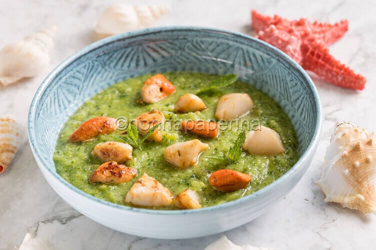 Crema di zucchine e menta con capesante