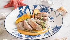 Filetto di maiale con salsa di pesche, un secondo agrodolce