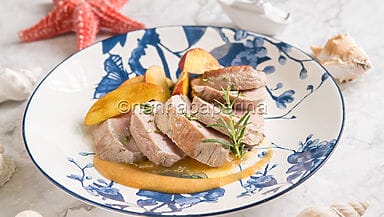 Filetto di maiale con salsa di pesche