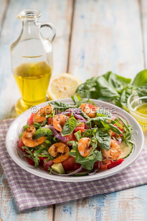 Insalata di anguria e gamberetti,