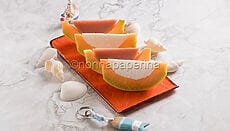 Meloni ripieni con gelatina di frutta