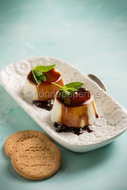 Panna cotta fatta in casa ai biscotti digestive