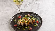 Rotoli di patate e tartare di tonno, una delizia agrodolce Rotoli di patate e tartare di tonno, una delizia agrodolce