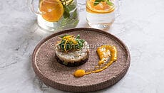 Tartare di branzino e salsa al mango