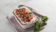 Tiramisù all’anguria, un dolce gustoso perfetto per l’estate