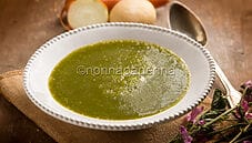 Zuppa di malva, un primo piatto semplice e nutriente Zuppa di malva, un primo piatto semplice e nutriente