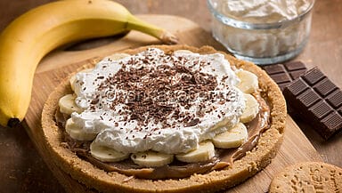 Banoffee pie con biscotti digestive