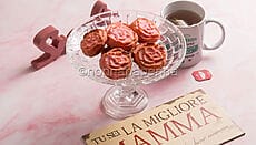 Biscotti a forma di rosa