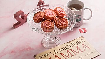 Biscotti a forma di rosa