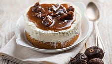 Cheesecake salata ai fichi caramellati, una ricetta unica Cheesecake salata ai fichi caramellati, una ricetta unica