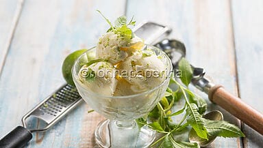 Gelato con erba cedrina e lime