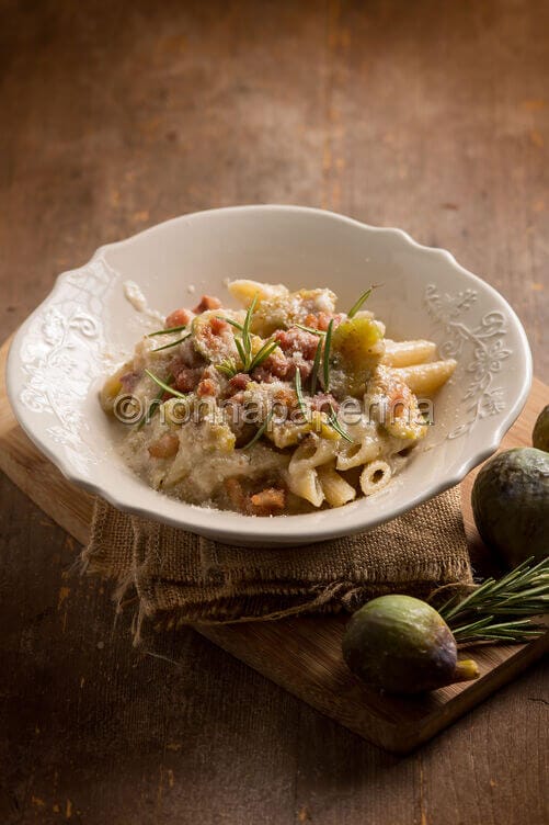 Pasta con i fichi e Pecorino Pasta con i fichi e Pecorino