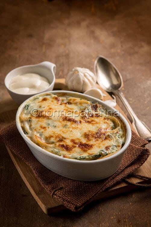 Bucatini al forno con ricotta Bucatini al forno con ricotta