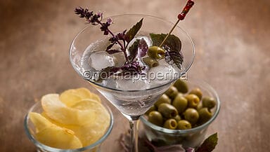 Cocktail al basilico rosso