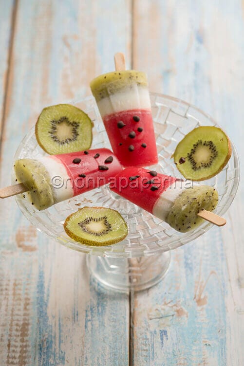 Ghiaccioli alla frutta tricolore