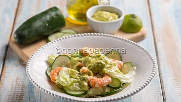Insalata di gamberi e guacamole