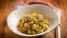 Malloreddus con salsiccia, una variante della campidanese