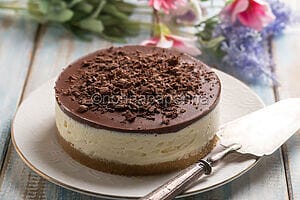 Torta gelato con biscotti digestive, una falsa cheesecake Torta gelato con biscotti digestive, una falsa cheesecake