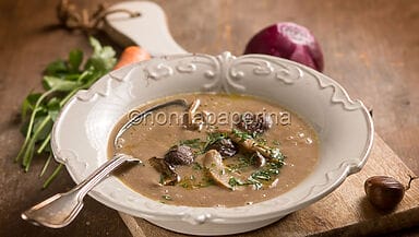 Zuppa di castagne e funghi porcini