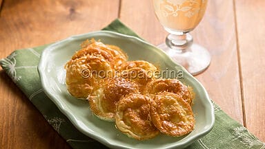 Chips di albume e Parmigiano