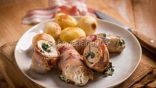 Involtini di pollo con spinaci e pancetta: un piatto gustoso
