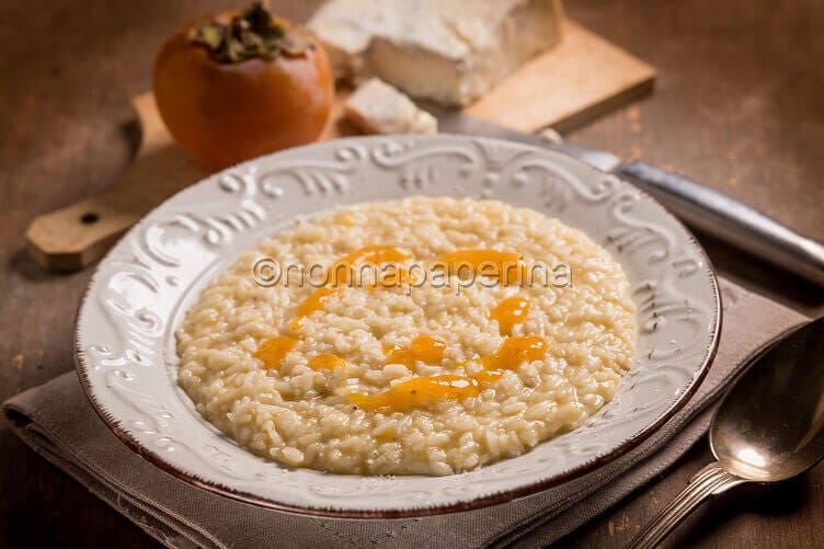 Risotto con cachi e gorgonzola