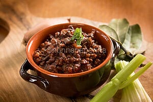 Ragù di camoscio con castagne, un condimento davvero unico Ragù di camoscio con castagne, un condimento davvero unico
